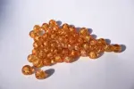Korálek práskaný kulička 8mm oranžová
