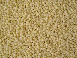 Rokajlové korálky - Round 15/0 : Opaque Lt Beige TR-15-51