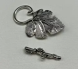 Americké zapínání ze zinkové slitiny - list - 22 x 37,5 mm Stříbro