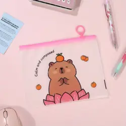 Organizér na dokumenty A5 – Kapybara Calm and Composed