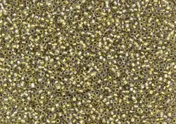 Rokajlové korálky Toho  - Round 15/0 : Inside-Color Crystal/Gold-Lined TR-15-262