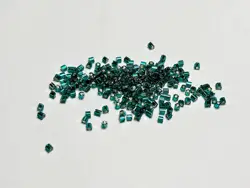 Sekané rokajlové korálky 2 mm – tmavě zelené (10 g)