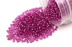 Preciosa rokajl 10/0 – růžový se stříbrným průtahem (78283), 10 g