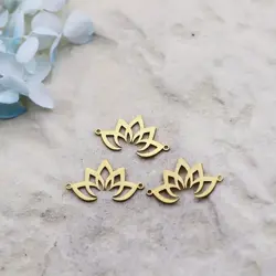 Nerezový přívěsek Lotus – jemný květ lotosu, zlatá barva