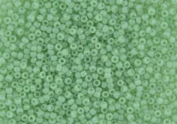 Rokajlové korálky Toho  - Round 15/0 : Milky Kiwi TR-15-1144