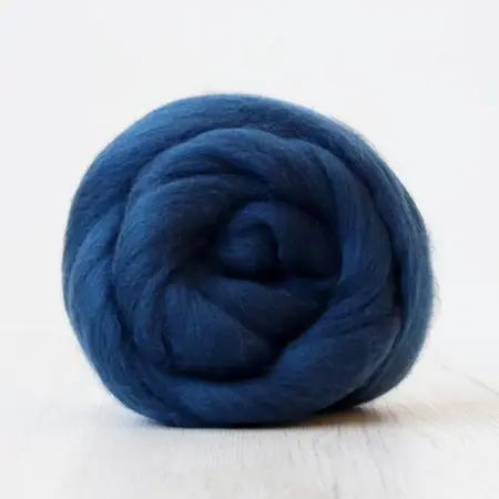 Ovčí vlna barevná 100g – tmavě modrá 18