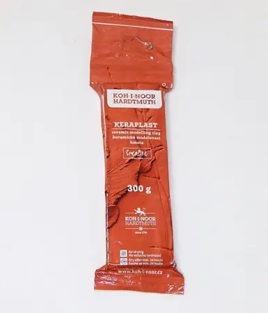 Samotvrdnoucí modelovací hmota Kera 300g terakota