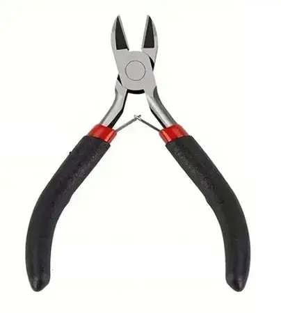 Štípací kleště s černou rukojetí 12,5 cm