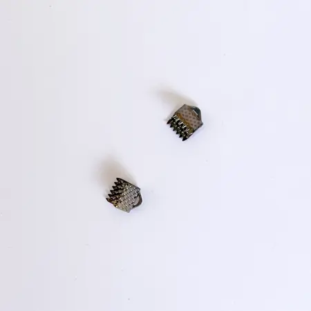 Koncovka plochá  zamačkávací  6mm ztarozlata 