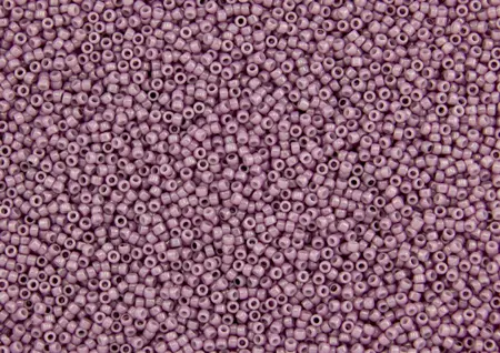 Rokajlové korálky Toho  - Round 15/0 : Opaque-Lustered Pale Mauve TR-15-127