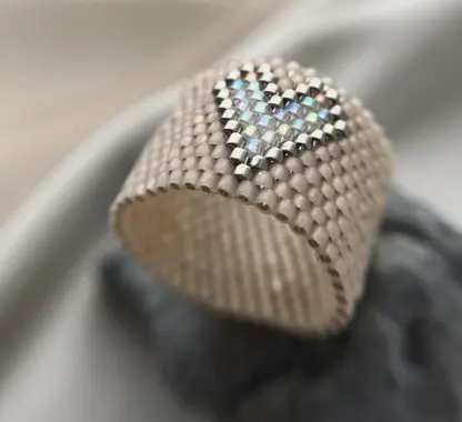 Prstýnek z korálků 